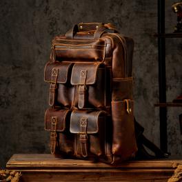 Men's large capacity retro outdoor travel leather backpack