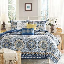 Queen size 6-piece coverlet quilt set in blue floral pattern