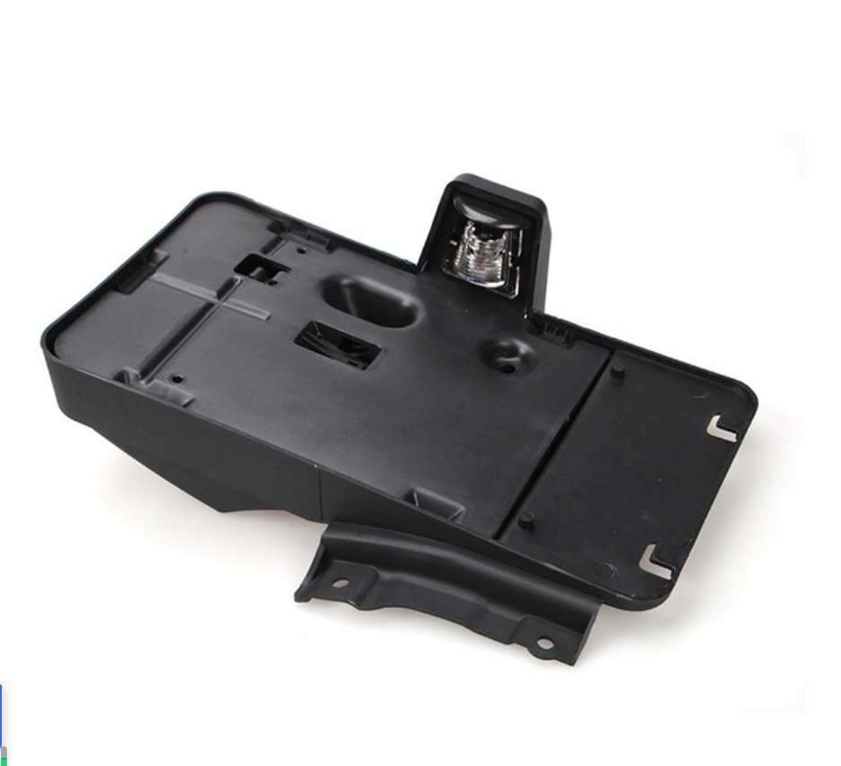 Refit the car's rear license plate frame